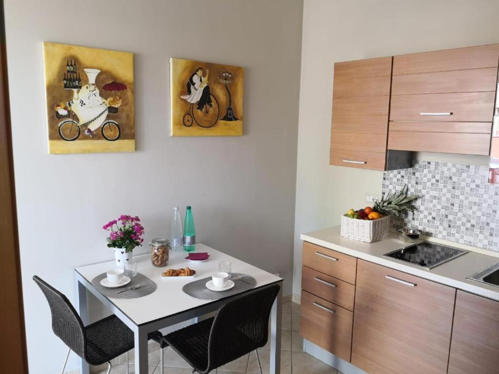 تراني Colonna Rooms & Apartment المظهر الخارجي الصورة