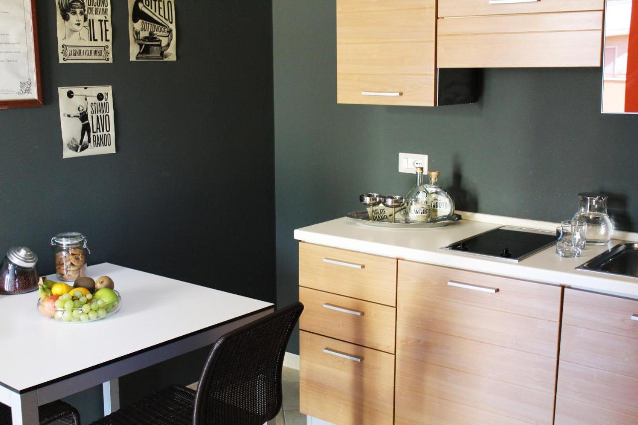 تراني Colonna Rooms & Apartment المظهر الخارجي الصورة